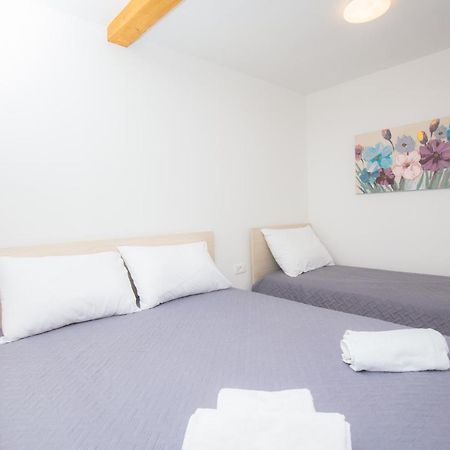 Apartment Rita Primosten Ngoại thất bức ảnh