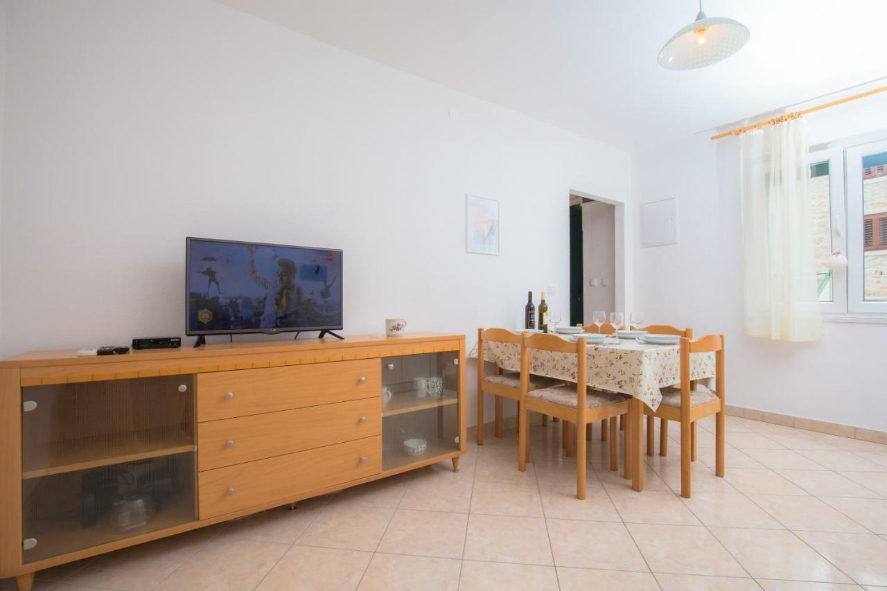 Apartment Rita Primosten Ngoại thất bức ảnh